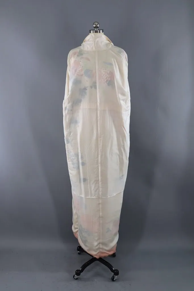 Vintage Ivory Chrysanthemum Silk Kimono