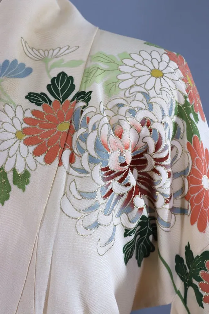 Vintage Ivory Chrysanthemum Silk Kimono